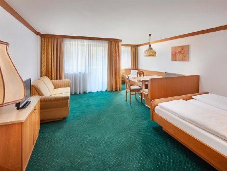 lifthotel kirchberg tirol vakantie oostenrijk oostenrijkse alpen kamer kirchberg (2)