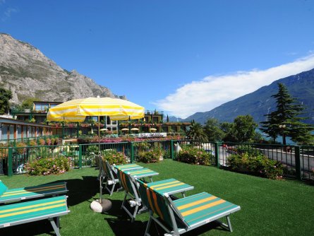 hotel alexander limone sul garda gardameer (5)