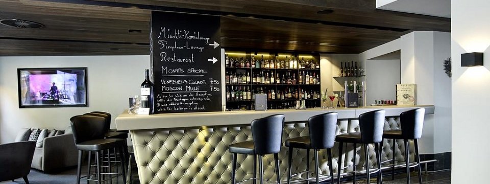 hotel innsbruck tirol vakantie oostenrijk oostenrijkse alpen