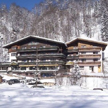 hotel alpenblick hinterglemm salzburgerland vakantie oostenrijk oostenrijkse alpen (1)