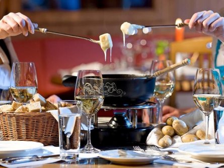 golfhotel les hauts de gstaad spa saanenmöser bern (3)