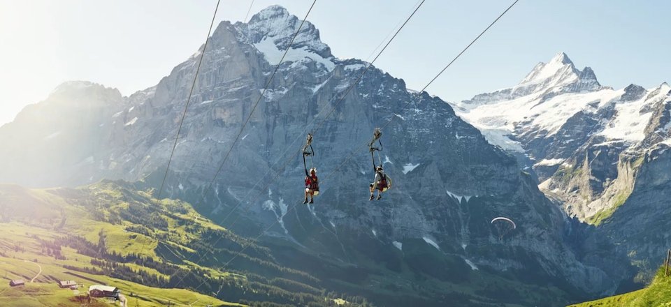 grindelwald first flieger sommer wetterhorn schreckhorn alpen berner oberland zwitserland tourismus jungfrau